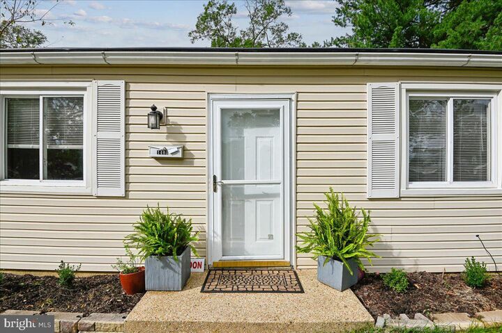 Property Photo:  1403 Saunders Way  MD 21061 