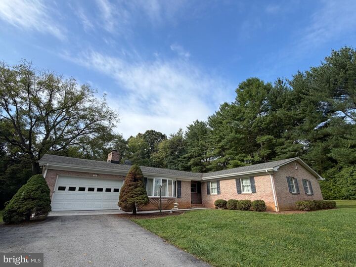 Property Photo:  76 Davis Lane  VA 22611 