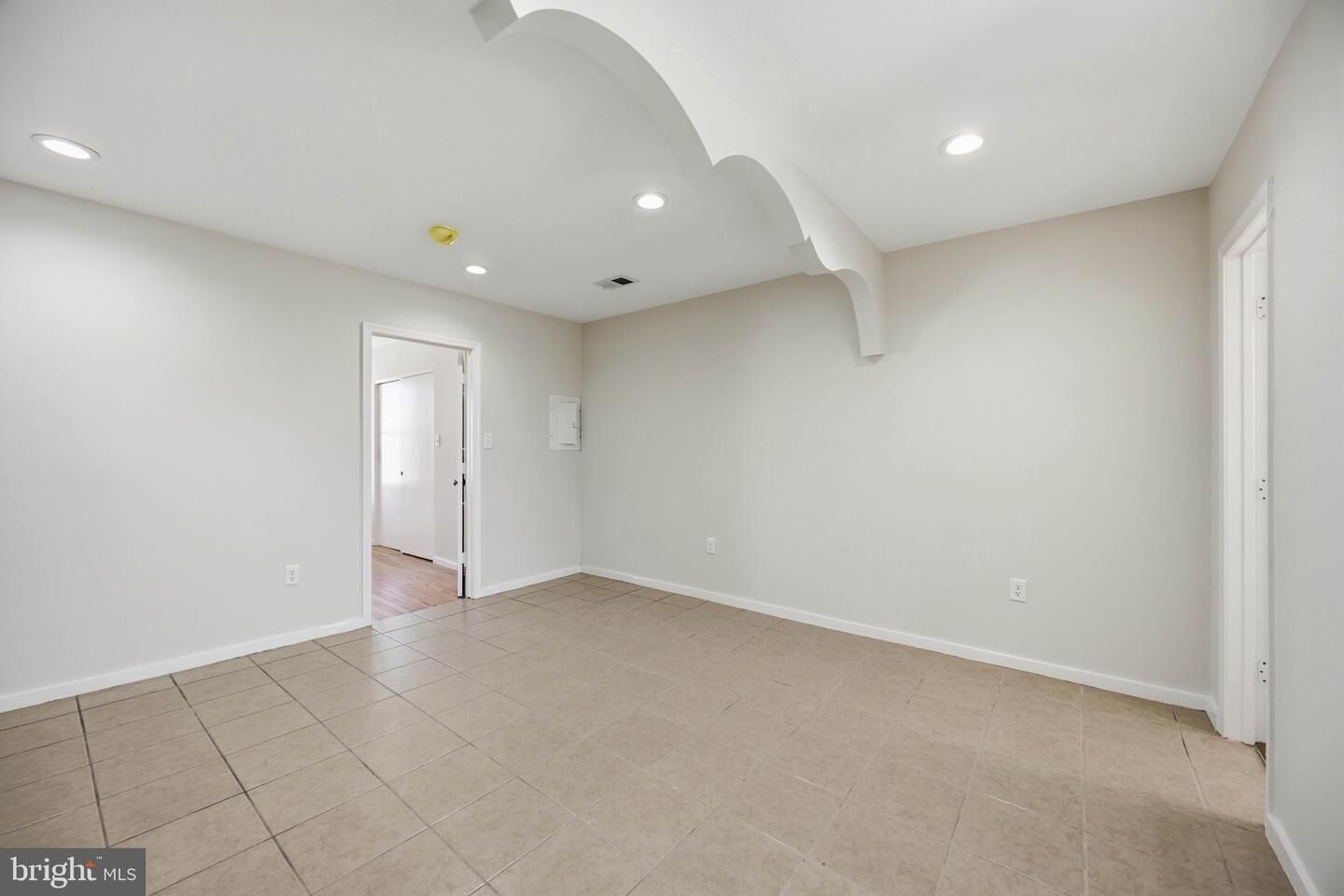 Property Photo:  740 Christian Street 3rd Floor  PA 19147 