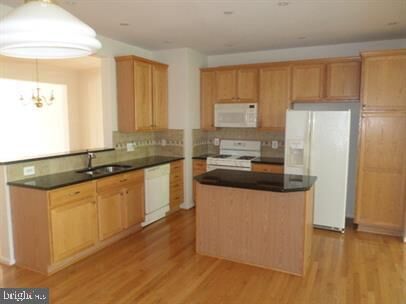 Property Photo:  4712 Hanrahan Place  VA 22309 