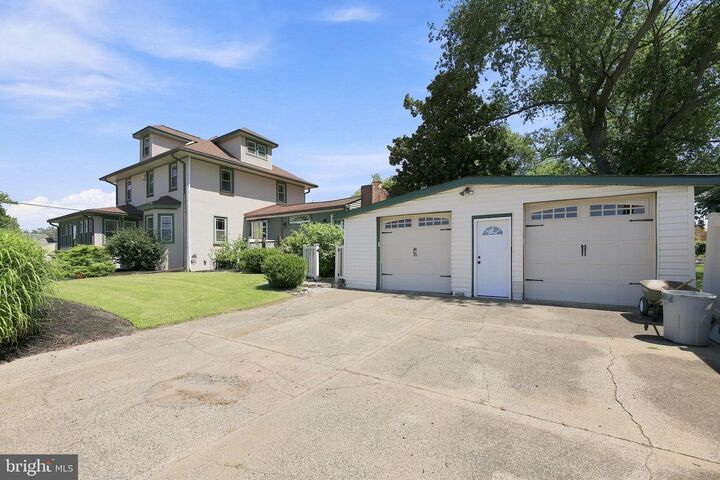 Property Photo:  104 Frankford Avenue  NJ 08012 