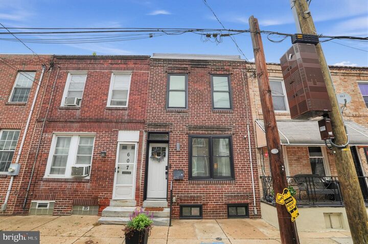 Property Photo:  605 Dudley Street  PA 19148 