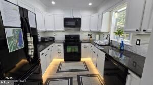 Property Photo: 331 Mohansic Lane PA 18466
