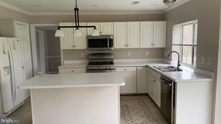 Property Photo: 1614 Angelwing Drive MD 20904