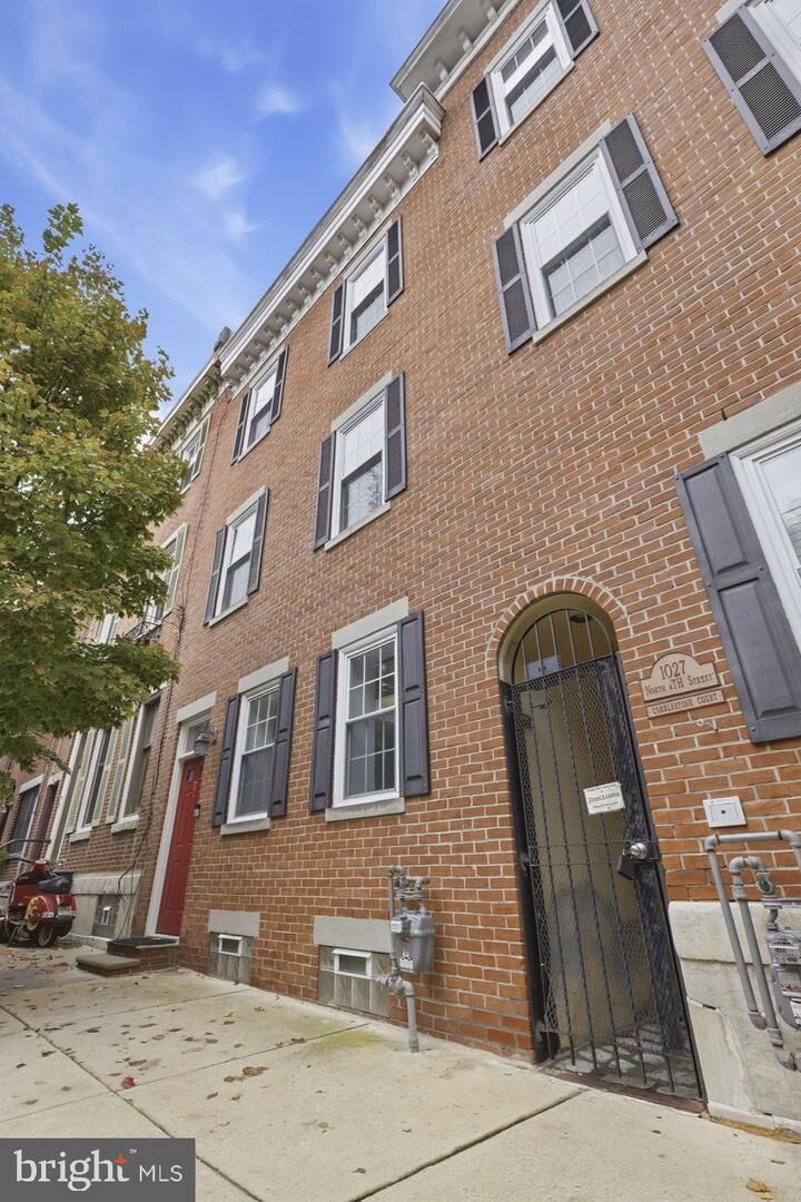 Property Photo:  1027 N 4th Street 31 T  PA 19123 