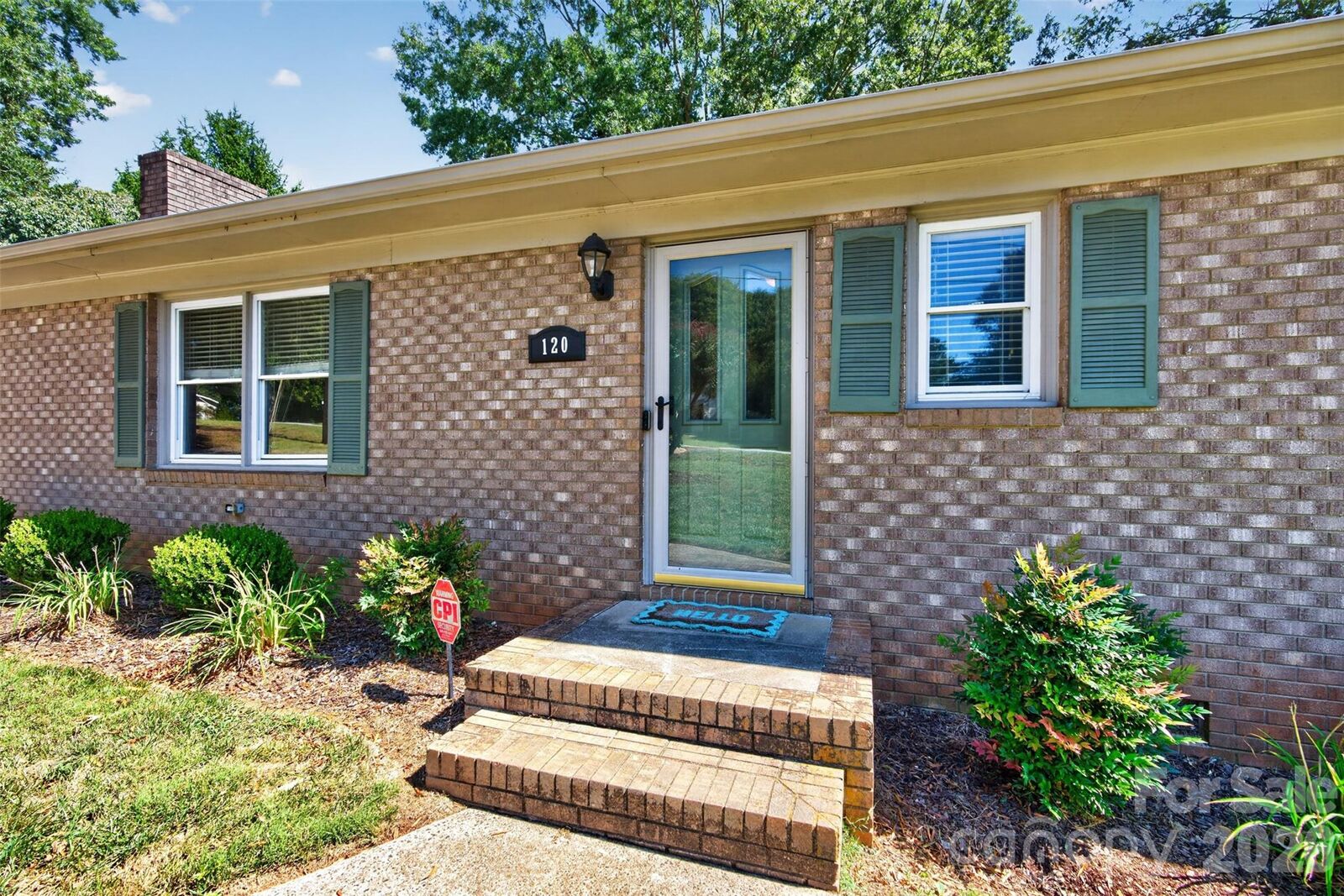 Property Photo:  120 Regal Circle  NC 28117 