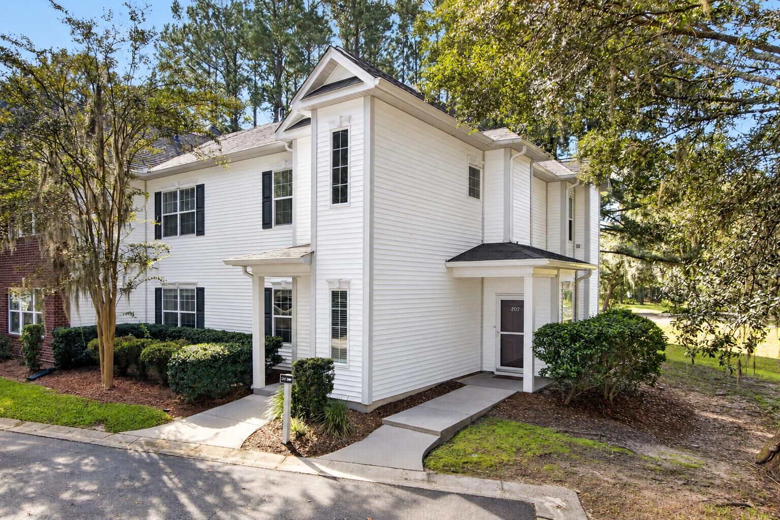 Property Photo:  207 Golfview Lane  SC 29485 