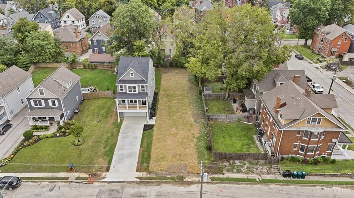 Property Photo:  1572 St Leger Place  OH 45207 