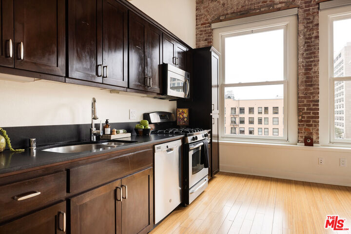 Property Photo:  253 S Broadway, Unit 504  CA 90012 