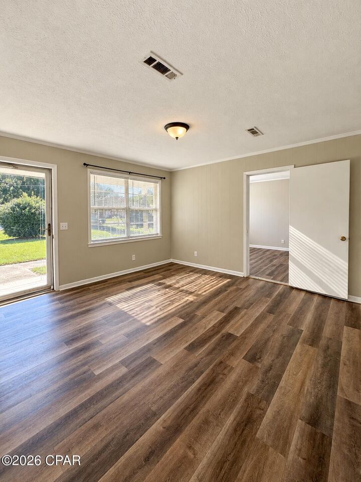 Property Photo:  5487 Pelham Court  FL 32440 