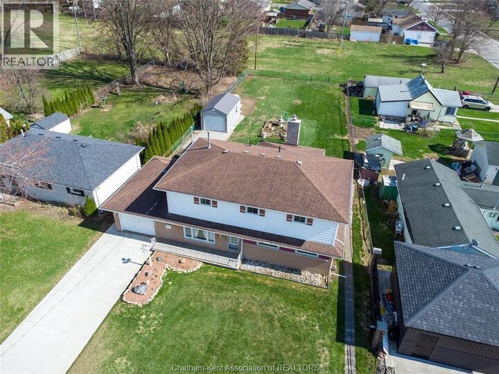 Property Photo:  16 Arthur Drive  ON N7M 3Y4 