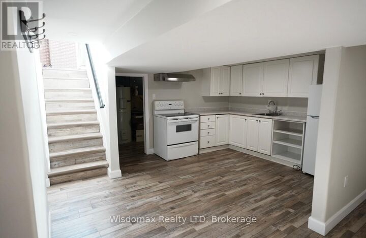 Photo de la propriété: 54 Weller Avenue ON K7K 2T3