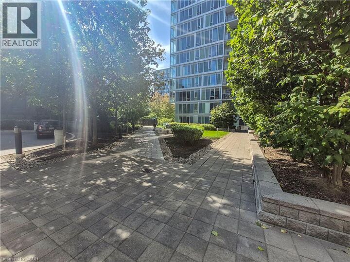 Property Photo:  555 Wilson Avenue E409  ON M3H 0C5 