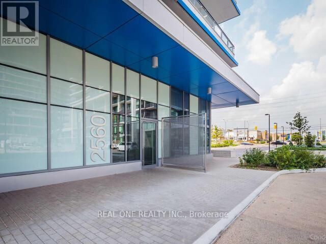 Property Photo:  2560 Eglinton Avenue West 1508  ON L5M 4N7 