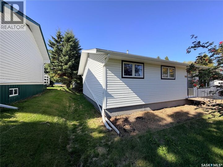 Property Photo:  605 Hall Street  SK S0A 1W0 