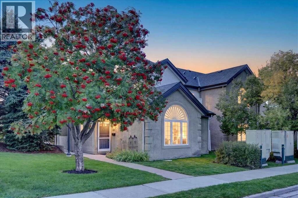Property Photo:  3221 2 Street Northwest  AB T2M 2X3 