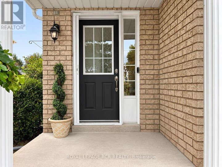 Property Photo:  86 Tarquini Crescent  ON L7E 2Z5 