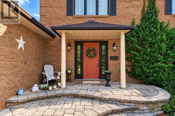 Property Photo:  1704 Blakely Drive  ON K6J 5L3 