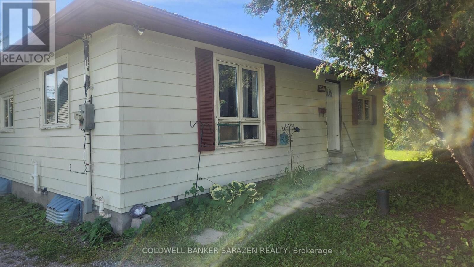 Property Photo: 266 Division Street ON K7S 3C9