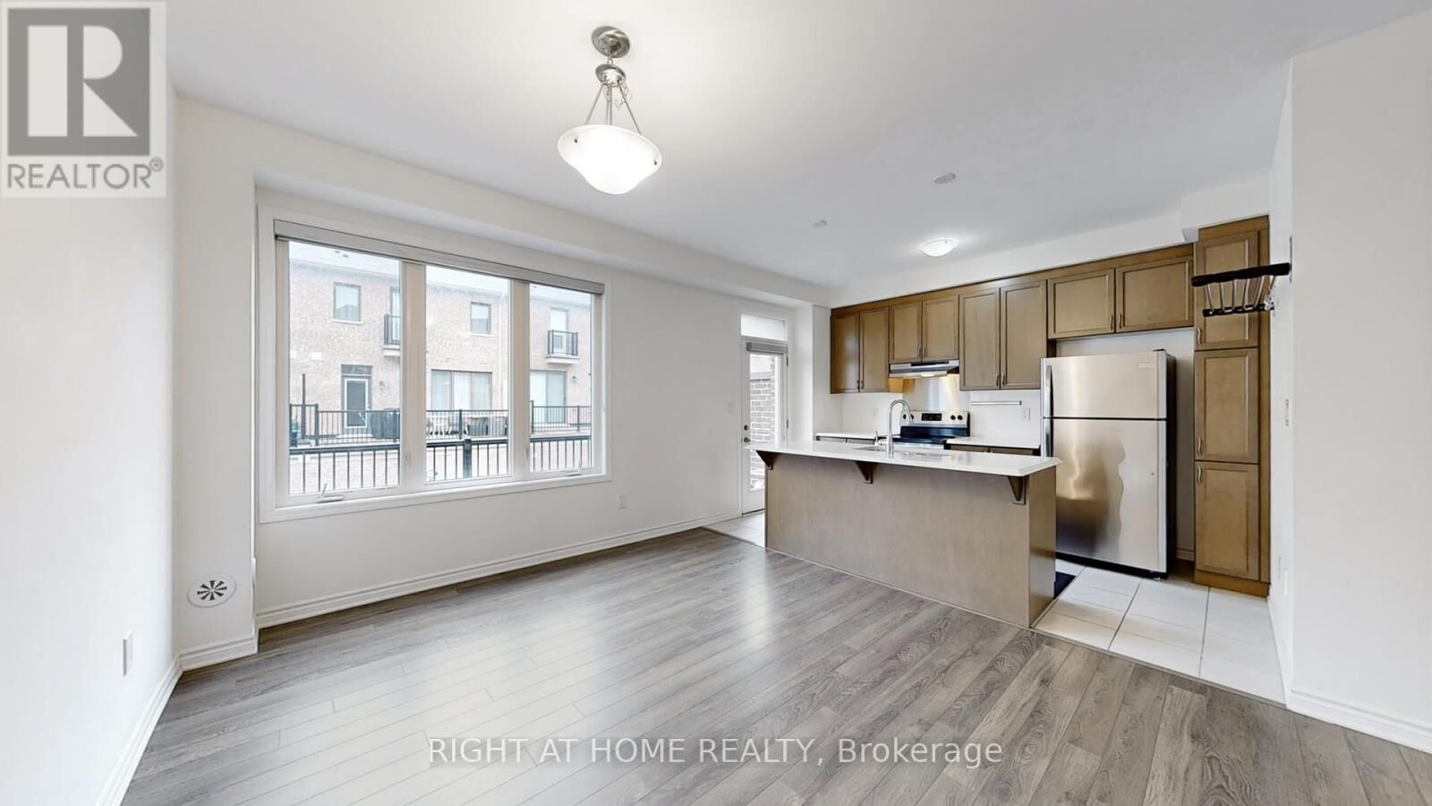 Property Photo: 5 Casely Avenue ON L4S 0J8