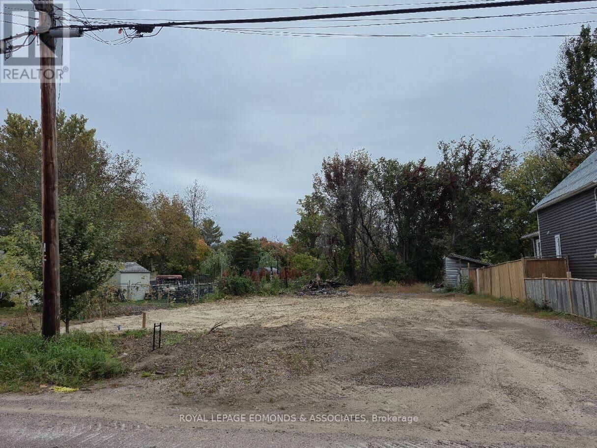 Property Photo:  479 Moffat Street  ON K8A 3Y2 