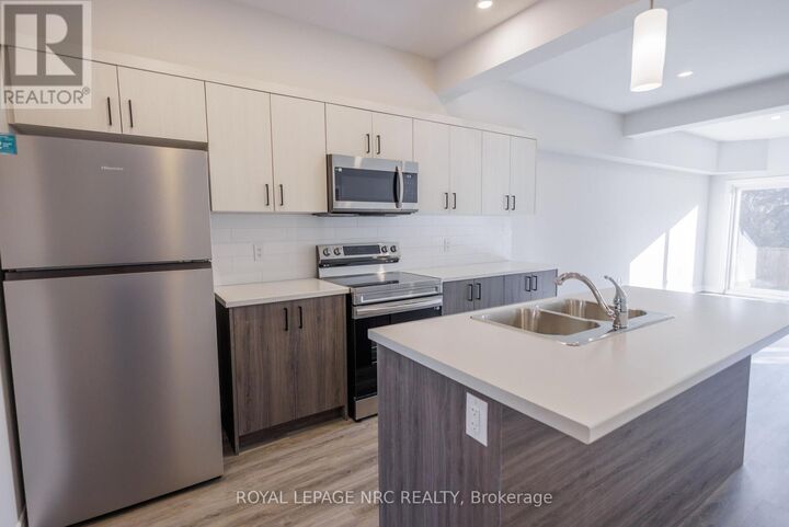Property Photo:  41 St Davids West 1B  ON L2V 2L4 
