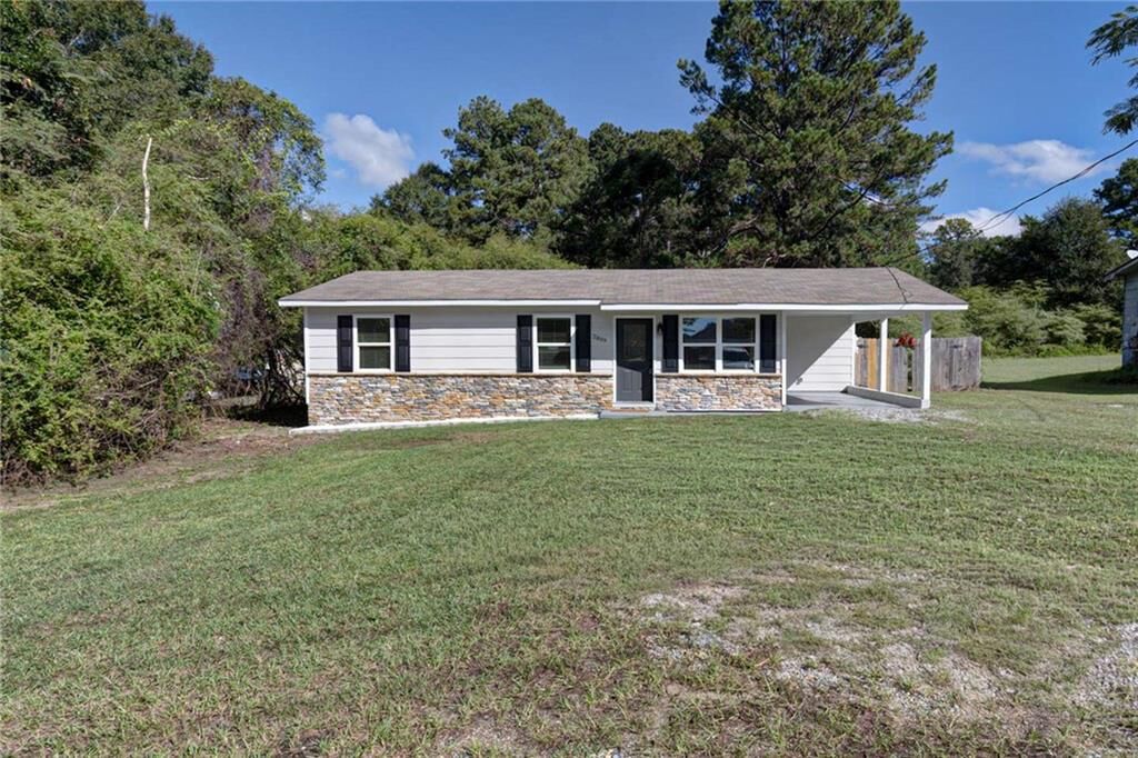 Property Photo:  2899 Lamb Road  AL 36877 