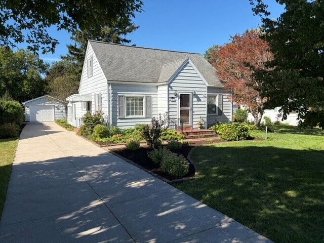 Property Photo:  1034 Ford Avenue  PA 16505 