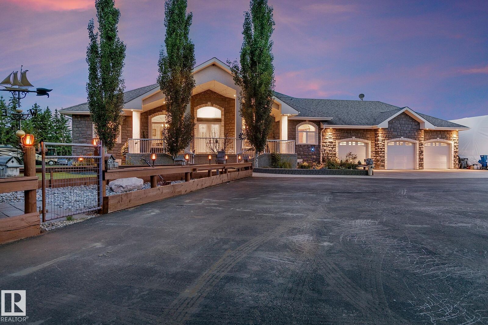 Property Photo:  51430 Rge Road 231 400  AB T8B 1K9 