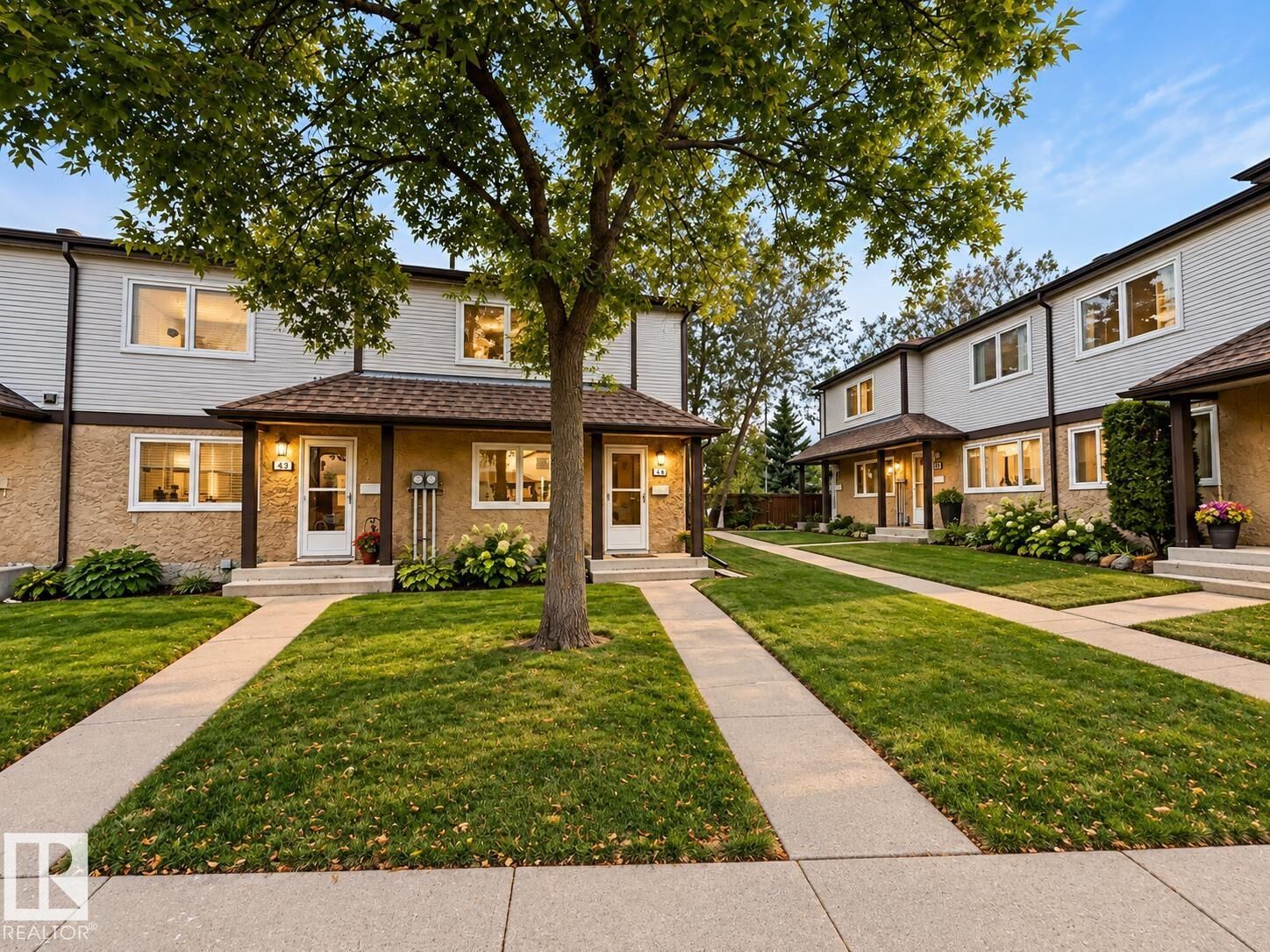Property Photo:  14511 52 Street NW 44  AB T5A 4M6 