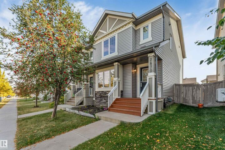 Property Photo:  2870 Maple Way NW  AB T6T 0W8 