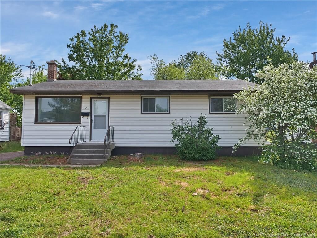 Property Photo:  191 Second Avenue  NB E1C 7Y5 