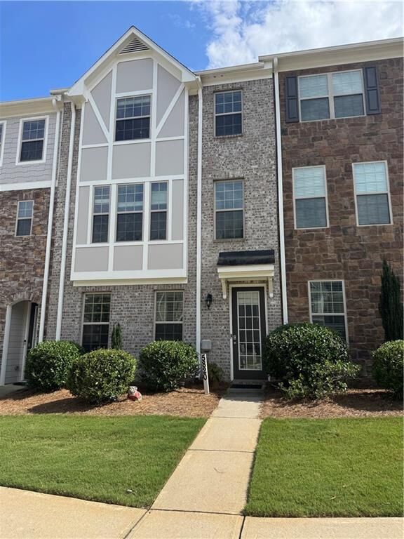 Property Photo:  5820 Broadway Lane  GA 30041 