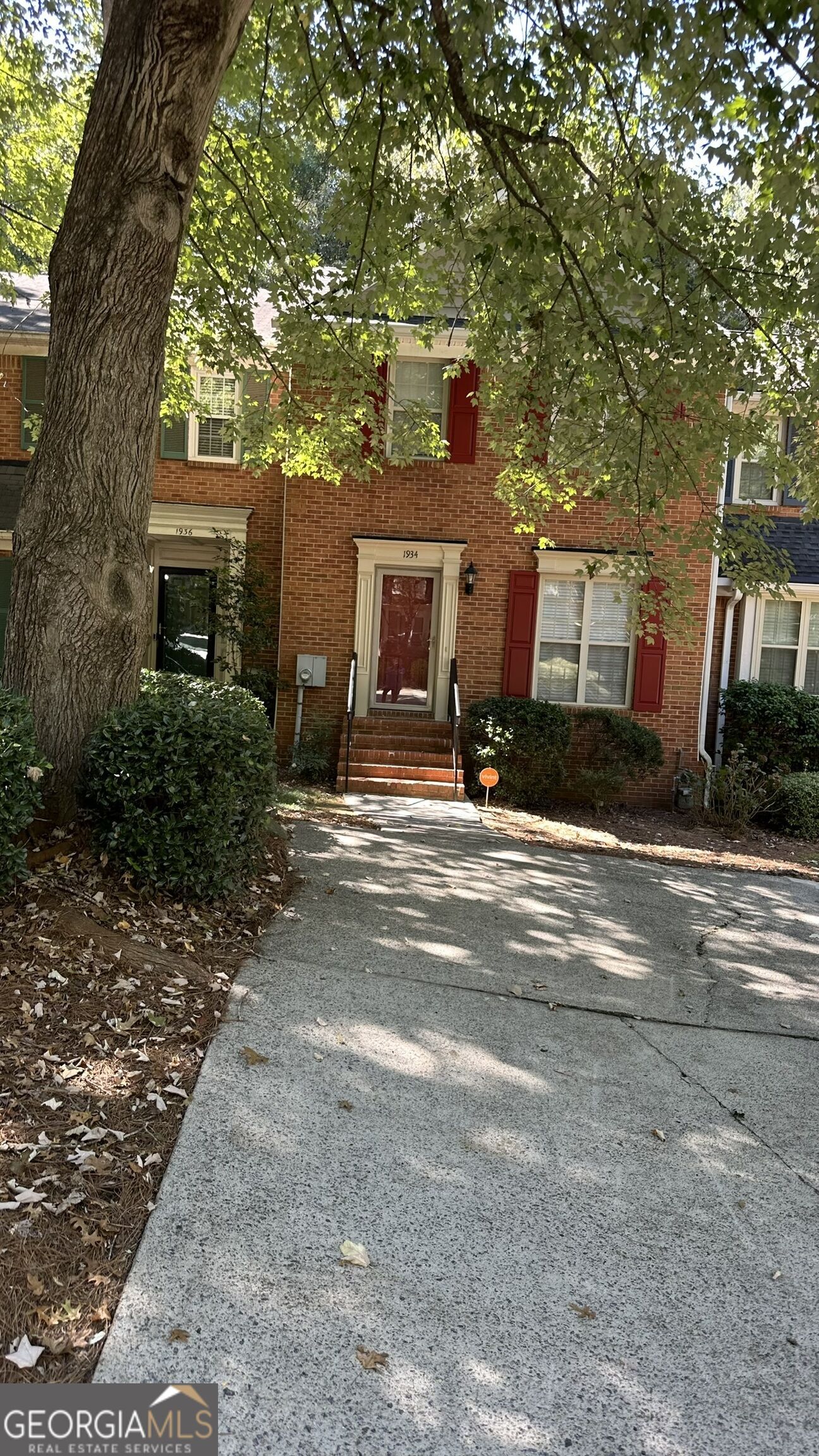 Property Photo:  1934 Ivy Glen Drive SE  GA 30082 