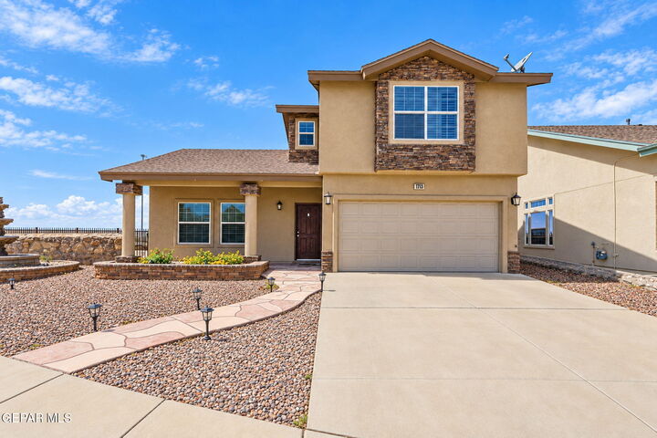 Property Photo:  