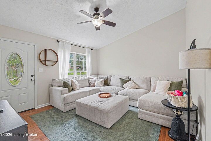 Property Photo: 1513 Daverman Dr KY 40031