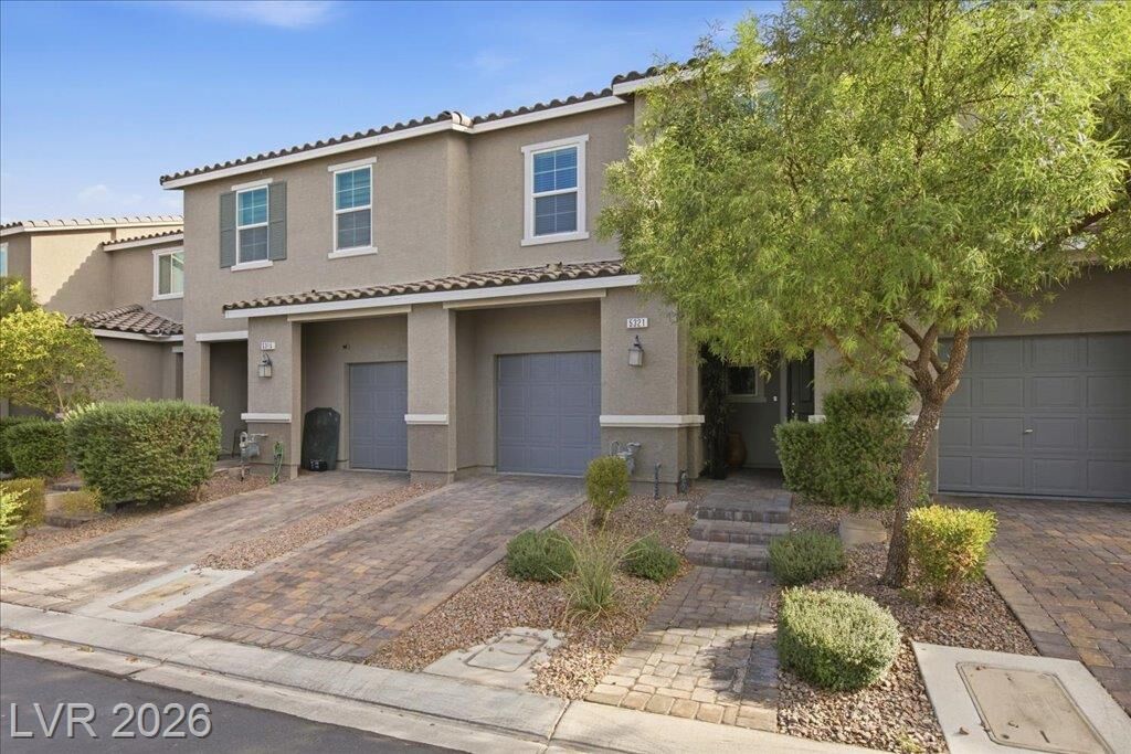Property Photo: 5321 Lazy Breeze Avenue NV 89118
