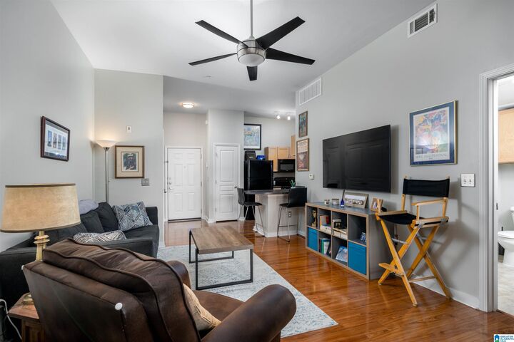 Property Photo:  401 20th Street 113  AL 35233 