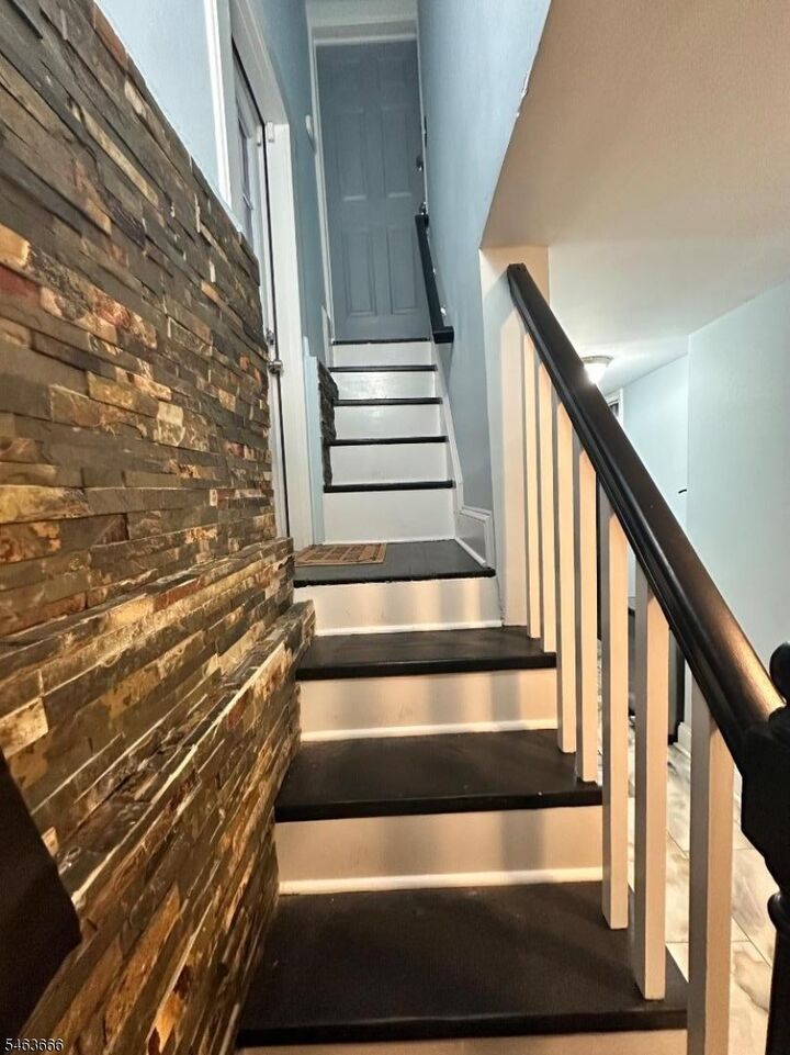 Property Photo:  2 Whittier St 1  NJ 07018 