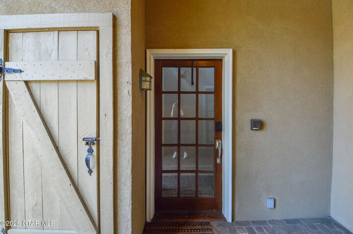 Property Photo:  9 Scotland Yard  MS 39773 