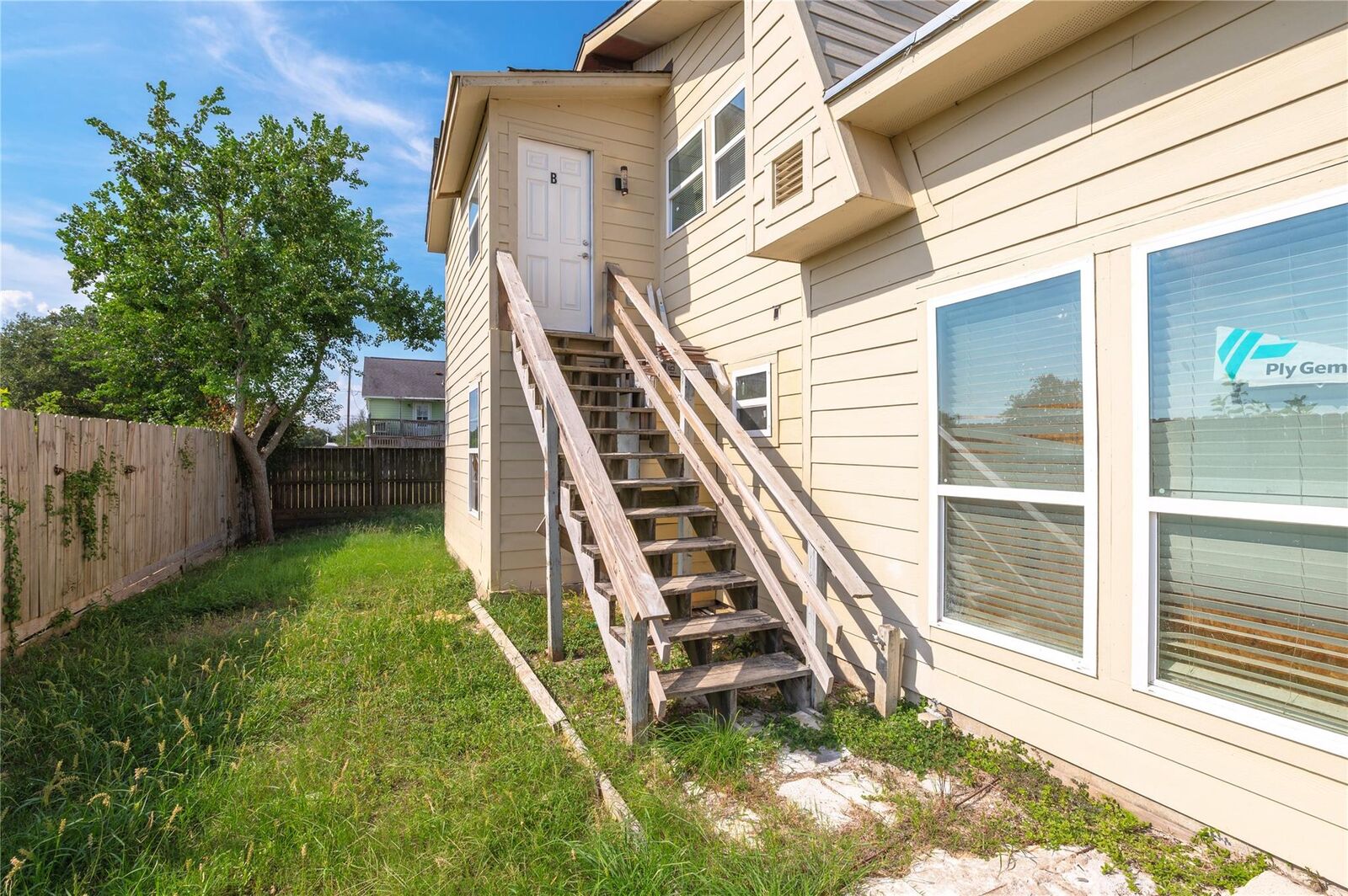 Property Photo:  7003 Schlitz Lane B  TX 77563 