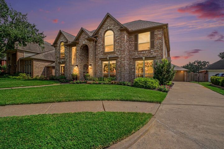 Property Photo: 5406 Brook Bend Drive TX 77479