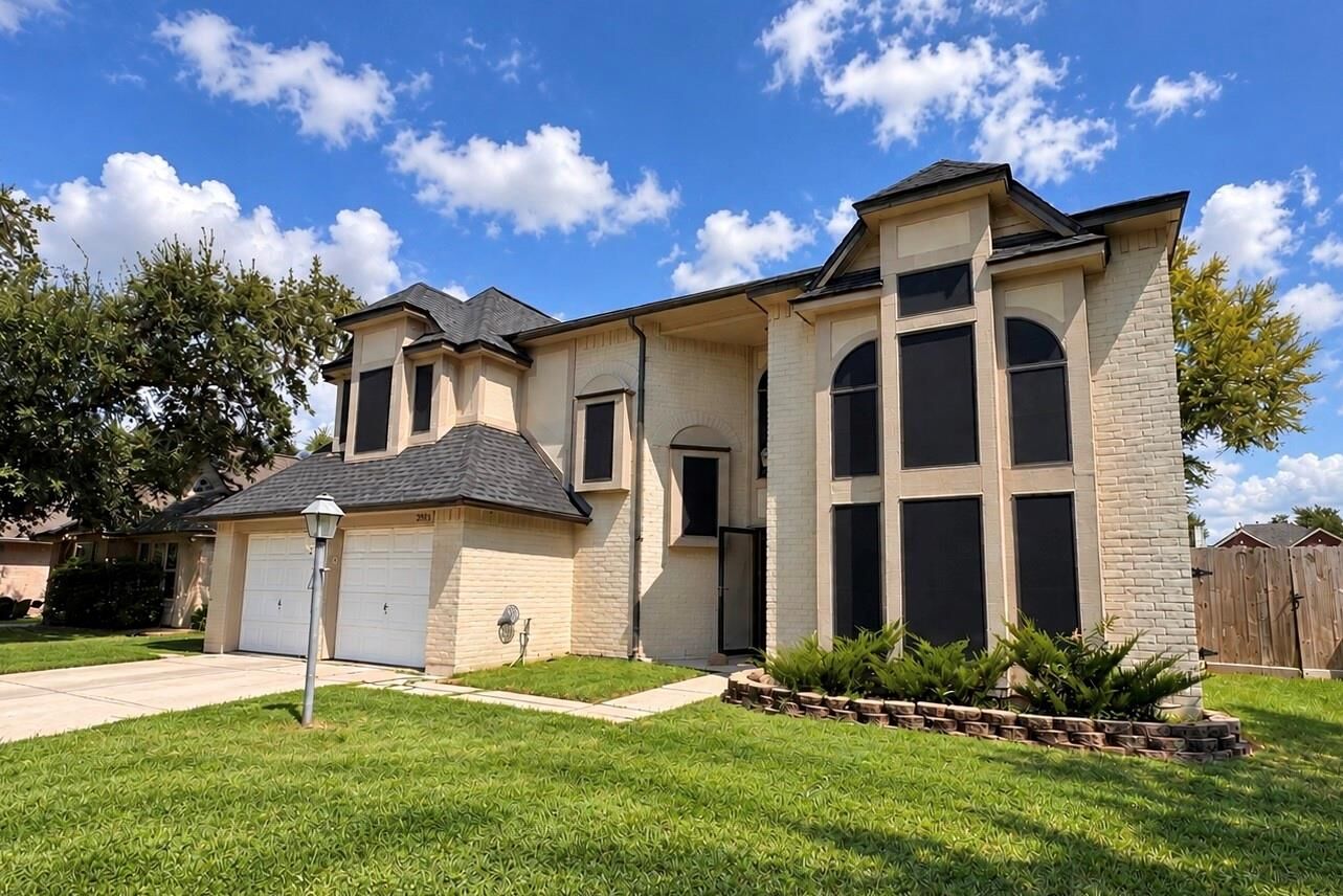 Property Photo: 2915 Tower Bridge Court TX 77581