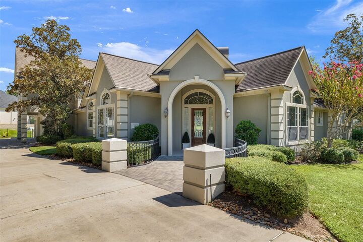 Property Photo: 31 Grey Moss Lane TX 77356