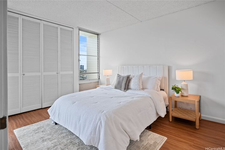 Property Photo:  2029 Nuuanu Avenue 1202  HI 96817 