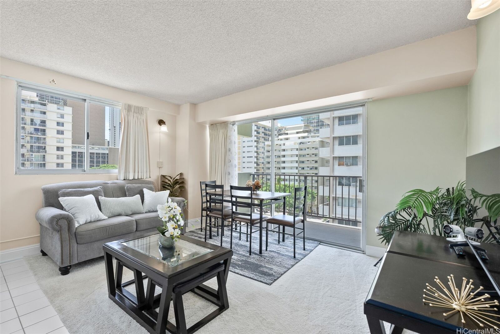 Property Photo: 2440 Kuhio Avenue 501 HI 96815