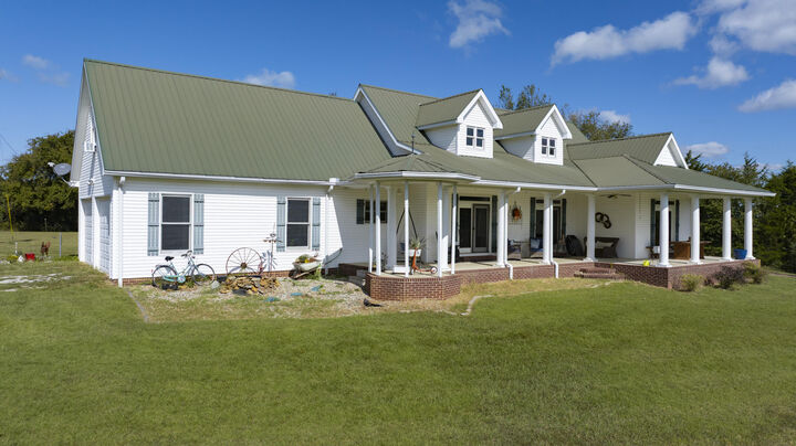 Property Photo:  300 Mallard Drive  KY 42633 