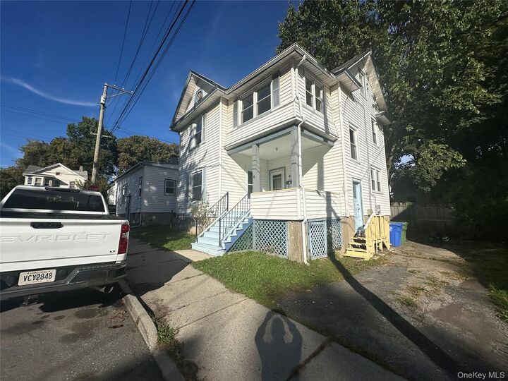 Property Photo:  4 Harding Street  NY 10940 