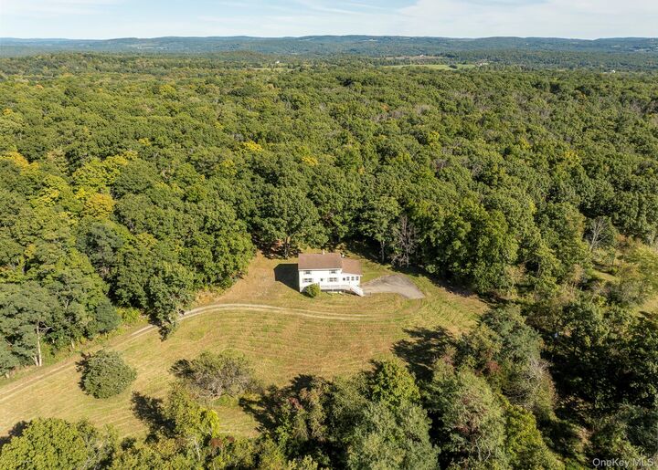 Property Photo:  544 Willow Brook Road  NY 12514 