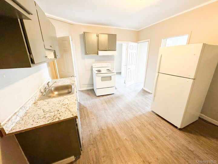 Property Photo:  565 Christopher Avenue  NY 11212 